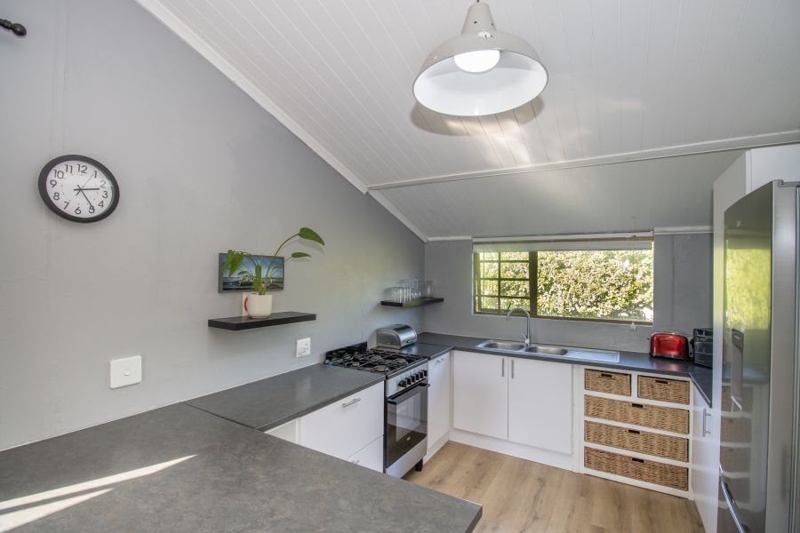 To Let 2 Bedroom Property for Rent in Fish Hoek Western Cape